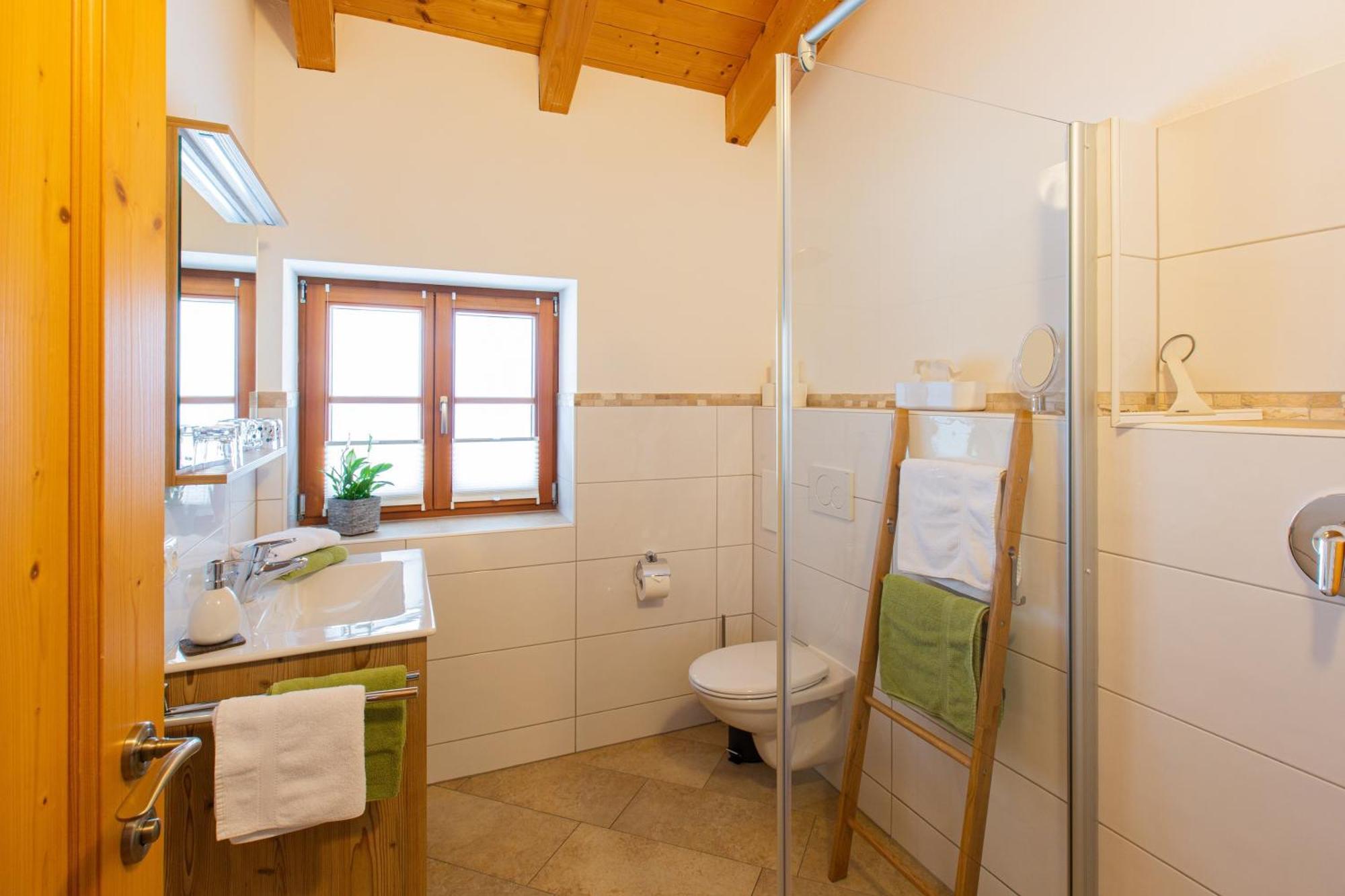 Schleipfnerhof Urlaub Auf Dem Bauernhof Bernau am Chiemsee Exterior foto
